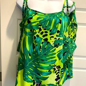 Bold Elements; SwimSuit Cover; XL; Colors Green, Black,leafy green; Beach